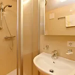 Отель Montabella Шрунс