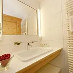 Montabella Hotel 3*