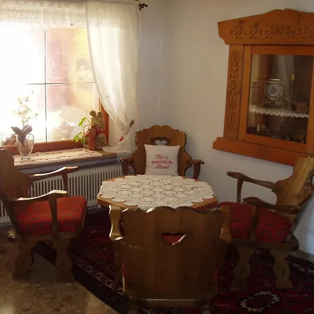 Montabella Шрунс